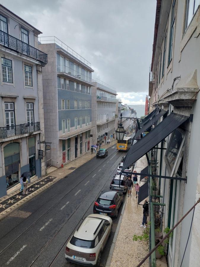 Chiado Apartments Lisbon Luaran gambar