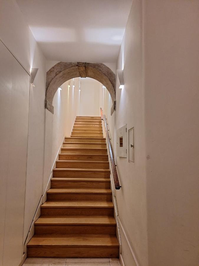 Chiado Apartments Lisbon Luaran gambar