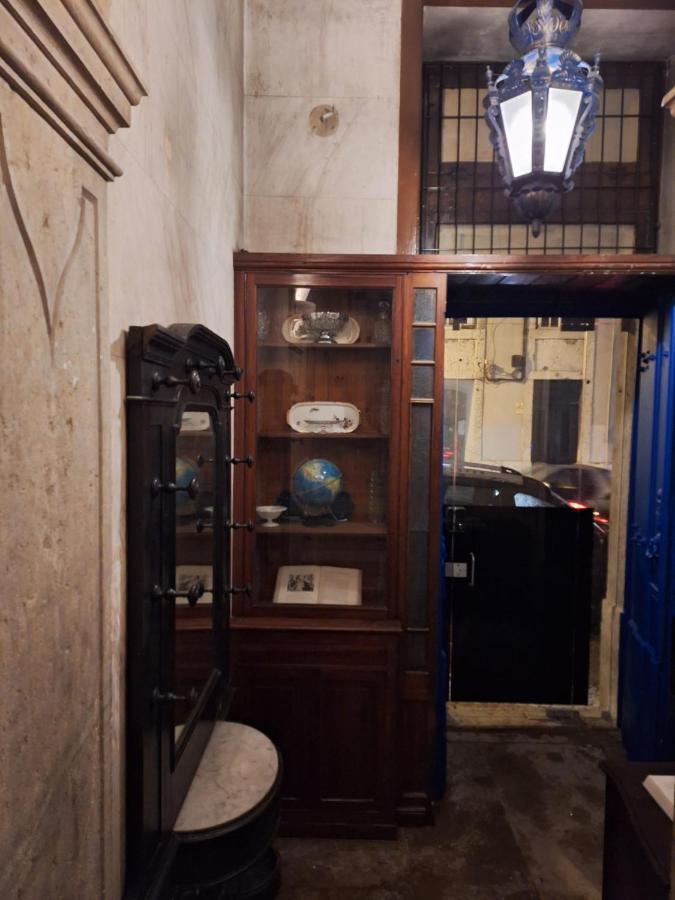 Chiado Apartments Lisbon Luaran gambar